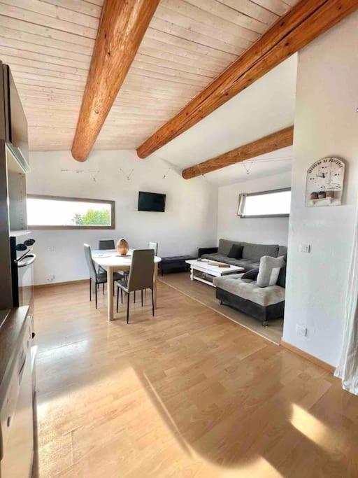 Appartement Proche Aeroport Marseille Marignane - Studio Confortable - Logement Ideal - Hebergement Tout Equipe Rognac Ngoại thất bức ảnh